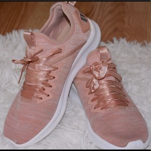 Pink Puma Ignite Evoknit Satin Lace Running Shoes